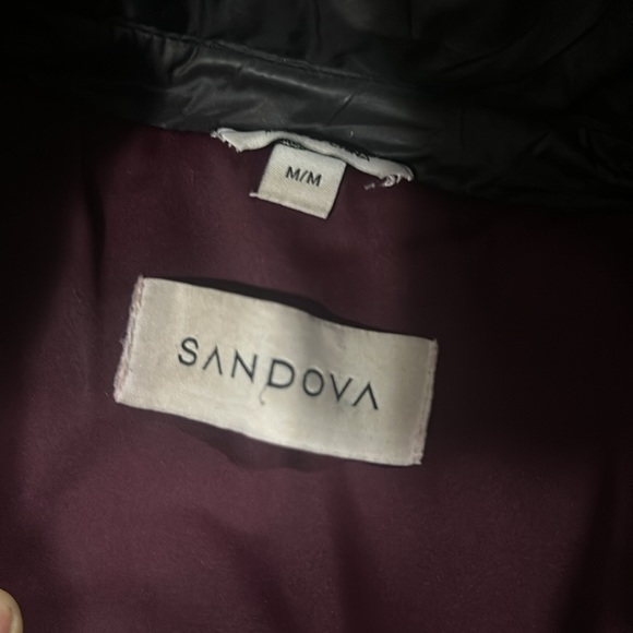 Sandova Winter Coat. GREAT condition. - Picture 5 of 7